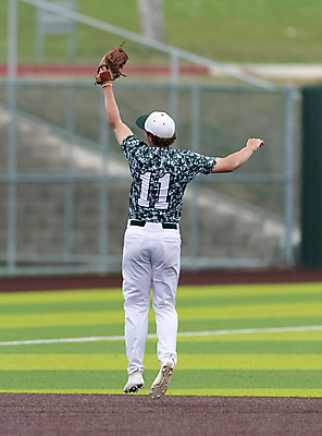 포토 JPG 해외이미지 전신 남자 유니폼 청소년 한명 뒷모습 아웃포커스 10대 점프 경쟁 경기장 활발 야구 야구선수 야구글러브 투수 야구복 대회 손뻗기 십대남자한명만 해외포토 1 옷 뷰포인트 컨셉 스포츠시설 모션 운동선수 촬영기법 사람 운동복 구기 글러브 남자한명만 십대남자만 파일형식 이미지허브