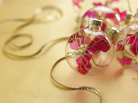 포토 JPG 해외이미지 계절 리본 크리스마스 공 유리 사람없음 장식 축제 장식볼 축하 투명 12월 오브젝트 여의주 해외포토 기념일 컨셉 재질 날짜 파일형식 이미지허브