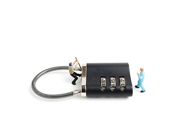 포토 JPG 해외이미지 모양 백그라운드 컨셉 비즈니스 성공 열쇠 노동자 자물쇠 안전 사람 사람없음 장난감 숫자 금속 미니어처 흰색 업무 작업 오픈 그룹 오브젝트 사인 잠금 보안 투자 해외포토 직업 문자 컬러 재질 모형 파일형식 이미지허브