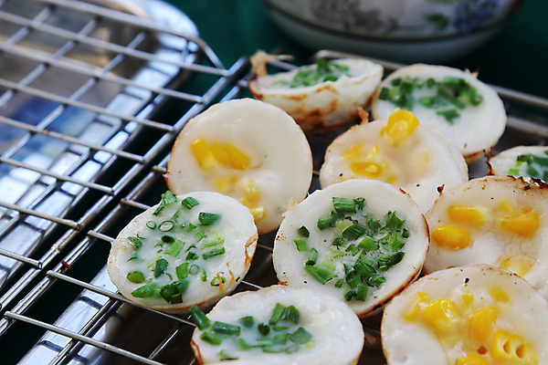 포토 JPG 해외이미지 전통 접시 음식 잎 다이어트 태국 밥 디저트 따뜻함 건강 요리 사람없음 빛 케이크 식당 계란 식사 저녁식사 우유 흰색 신선 뜨거움 달콤 맛 그릴 아침식사 작음 먹기 심플 밀가루 코코넛 푸딩 내추럴 해외포토 식물 식기 아시아 컬러 컨셉 과일 모션 주방용품 유제품 상점 알 크기 가루 파일형식 이미지허브