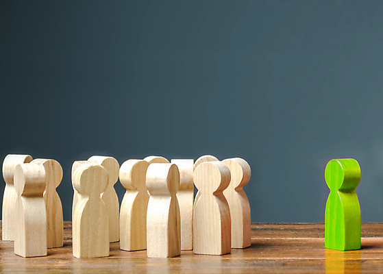 포토 JPG 해외이미지 회색배경 실내 사람없음 말_게임 군중 리더 해외포토 백그라운드 사람 내부 회색 파일형식 이미지허브