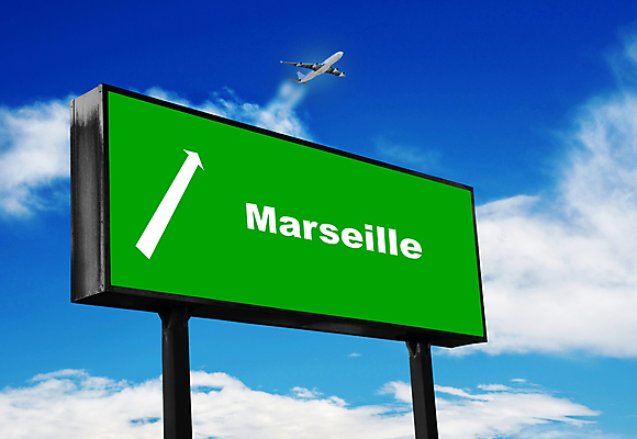 포토 JPG 해외이미지 도로 여행 백그라운드 컨셉 비즈니스 가이드 텍스트 하늘 휴가 휴식 화살 비행기 사람없음 야외 초록색 파란색 글로벌 프랑스 흰색 시간 선택 방향 사인 대패 마르세유 방법 해외포토 직업 유럽 길 컬러 항공교통 교통시설 대중교통 파일형식 이미지허브