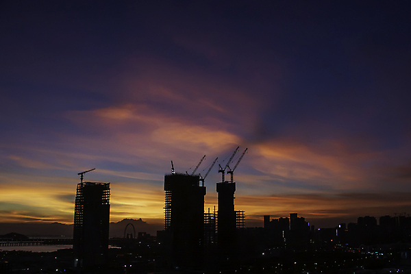 포토 JPG 해외이미지 주간 구름 하늘 풍경 사람없음 야외 태양 일출 해외포토 자연요소 노을 파일형식 이미지허브