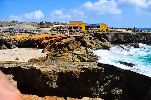 포토 JPG 해외이미지 공원 모래 파도 바다 섬 여행 백그라운드 자연 하늘 날씨 휴가 국립공원 풍경 사람없음 야외 물 여름 파란색 여행객 맑음 바위 동굴 내추럴 전국 해외포토 자연요소 계절 공공시설 컬러 사람 돌_바위 생태계 파일형식 이미지허브
