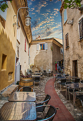 포토 JPG 해외이미지 전통 외관 유럽 문화 벽 여행 건축양식 탁자 휴가 거리 사람없음 건물 식당 카페 프랑스 도시 지중해 좁은 장면 타운 프랑스어 옛날 해외포토 문자 건축물 건축 나라 바다 가구 상점 파일형식 이미지허브