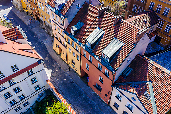 포토 JPG 해외이미지 전통 유럽 문화 여행 패턴 건축양식 하늘 거리 아파트 주택 사람 사람없음 야외 건물 가로 여름 도시풍경 도시 역사 모서리 도심 타운 폴란드 구시가지 구식 명승지 복원 옛날 바르샤바 해외포토 건축물 계절 건축 나라 무늬 풍경 파일형식 이미지허브