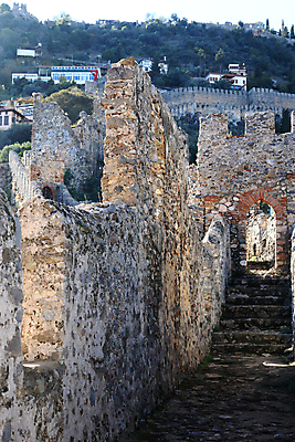 포토 JPG 해외이미지 길 벽돌 사람없음 빨간색 탑 힘 성 통과 칠면조 방법 해외포토 건축물 컬러 조류 파일형식 이미지허브