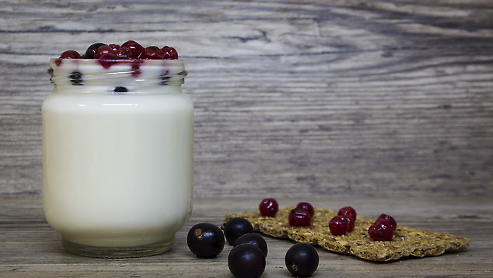 포토 JPG 해외이미지 열매 음료 음식 다이어트 과일 유리 건강 사람없음 컵 농장 우유 추위 흰색 아기 신선 조끼 항아리 액체 소 아침식사 상품 크림 유기농 블루베리 요거트 건강식 그리스인 내추럴 건포도 고립 돌봄 스무디 칼슘 디톡스 해외포토 서양인 식물 식기 웰빙 컬러 농업 포유류 모션 재질 포도 유제품 사람 식사 외투 도자기 건과일 파일형식 이미지허브