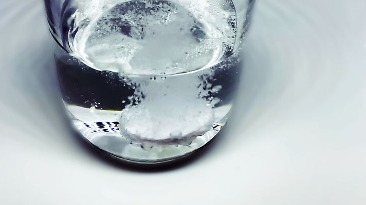 포토 JPG 해외이미지 음료 백그라운드 자연 유리 추상 건강 사람없음 치료 물 빛 알약 약 거품 고통 추위 흰색 신선 투명 액체 떨어짐 질병 약국 두통 처방 테라피 고립 돌봄 복용 진통제 치료제 치유 해외포토 자연요소 감정 컬러 컨셉 무늬 의학 모션 재질 뷰티 생태계 파일형식 이미지허브