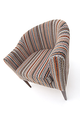 포토 JPG 해외이미지 전통 디자인 가구 백그라운드 쿠션 곡선 날개 의자 휴식 주택 오리 사람없음 내부 장식 파란색 소파 방 흰색 휴게실 클래식 고급 우아함 클럽 안락의자 부드러움 팔 리빙 안장 패드 고립 터키석 스타일 벨벳 안락 해외포토 선 컬러 생활용품 컨셉 조류 건물 신체부위 감각 보석 실크 파일형식 이미지허브