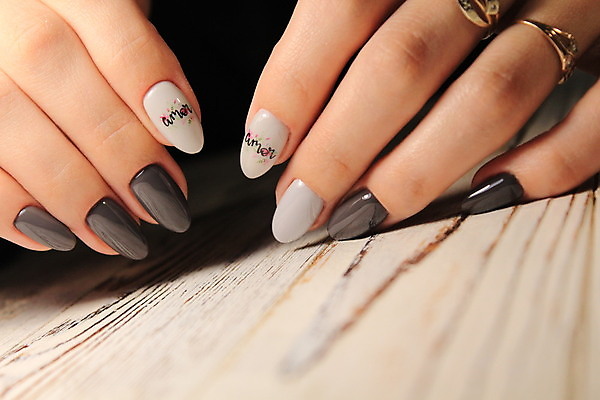 포토 JPG 해외이미지 손 디자인 손가락 관리 미술 사람없음 유행 스파 못 손톱관리 손톱 광택 프랑스어 해외포토 문자 문화예술 신체부위 공구 네일아트 파일형식 이미지허브