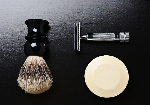 포토 JPG 해외이미지 남자 사람없음 반사 금속 검은색 욕실 흰색 붓 바 칼날 가장자리 비누 면도 면도기 몸단장 더블 위생관리 정물화 카피스페이스 해외포토 컬러 모션 재질 관리 사람 위생용품 공백 둘레 그림 파일형식 이미지허브