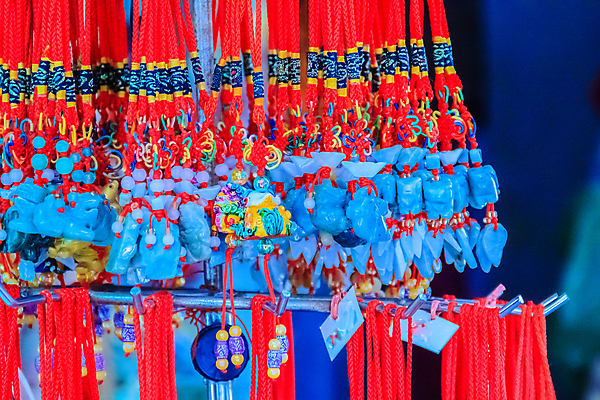 포토 JPG 해외이미지 전통 디자인 문화 조각 태국 선물 사람없음 장식 빨간색 초록색 중국 최고 행운 시장 재산 황금 우아함 유혹 보석 오브젝트 기념품 마법 보물 내추럴 마스코트 부적 핸드메이드 해외포토 아시아 컬러 컨셉 금융 광석 파일형식 이미지허브