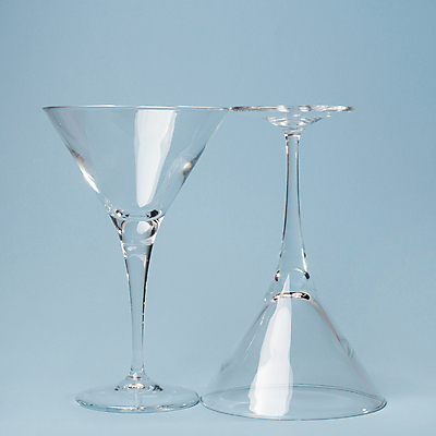 포토 JPG 해외이미지 모양 디자인 안경 음료 음식 백그라운드 2 와인잔 유리 새로움 사람없음 컵 물 빛 반사 파티 주방 식당 와인 검은색 공백 흰색 축하 바 투명 액체 고급 크리스탈 오브젝트 싱글 유리그릇 고립 취급주의 해외포토 자연요소 그릇 식기 잡화 컬러 컨셉 술잔 재질 주류 경고 이벤트 상점 광석 파일형식 이미지허브