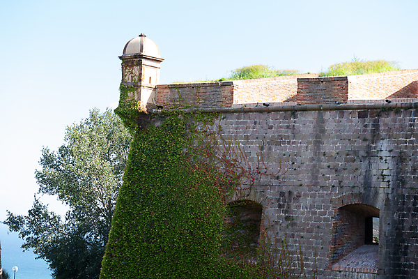 포토 JPG 해외이미지 유럽 문화 건축양식 하늘 벽돌 사람없음 야외 건물 탑 성 중세 역사 타운 명승지 옛날 해외포토 건축물 건축 나라 풍경 도시 파일형식 이미지허브