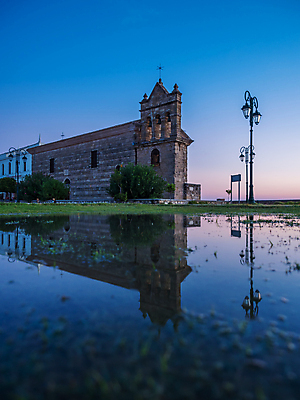 포토 JPG 해외이미지 유럽 바다 섬 여행 교통시설 하늘 휴가 풍경 사람없음 물 여름 파란색 일출 항구 맑음 활발 흰색 도시 만 보트 지중해 그리스 휴양지 포트 타운 석호 그리스인 터키석 해외포토 자연요소 서양인 계절 나라 컬러 교통 컨셉 배_교통 날씨 노을 장소 보석 시설 파일형식 이미지허브
