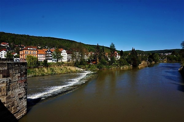 포토 JPG 해외이미지 건축양식 자연 산 주택 독일 풍경 사람없음 야외 건물 목재 초록색 파란색 강 도시 역사 강가 작음 언덕 천연기념물 옛날 해외포토 나무 건축물 건축 유럽 컬러 재료 크기 생태계 파일형식 이미지허브