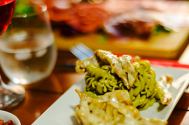 포토 JPG 해외이미지 전통 접시 음식 토마토 치즈 파스타 건강 스파게티 돼지고기 요리 사람없음 가로 식당 식사 저녁식사 버섯 소고기 도자기 양념 이탈리아음식 맛 지중해 크림 국수 올리브 햄 서빙 베이컨 점심식사 마카로니 볼로냐 탈리아텔레 해외포토 식기 열매 바다 컨셉 채소 유제품 서양음식 육류 상점 면류 파스타면 파일형식 이미지허브