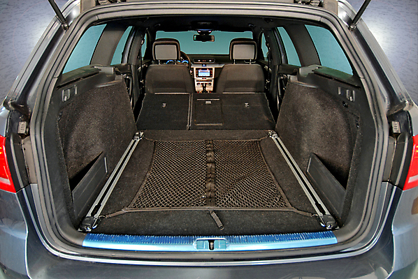 포토 JPG 해외이미지 디자인 도로 여행 교통시설 자동차 새로움 부츠 사람없음 빛 운전 짐 오픈 바퀴 은색 땅 사인 그만 신발장 오프로드 자동 접기 해외포토 길 육상교통 컬러 교통 신발 컨셉 모션 시설 파일형식 이미지허브