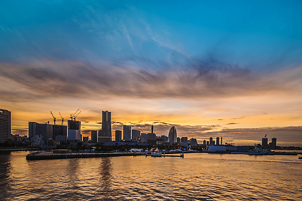 포토 JPG 해외이미지 주간 구름 공원 아시아 바다 여행 건축양식 하늘 휴가 사람 풍경 사람없음 야외 건물 물 여름 강 도시풍경 컬러풀 여행객 탑 항구 일본 고층빌딩 도시 만 바퀴 야간 큼 정박 포트 해외포토 자연요소 건축물 계절 공공시설 건축 나라 컬러 배_교통 교통시설 빌딩 크기 파일형식 이미지허브