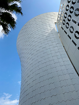 포토 JPG 해외이미지 나무 구름 디자인 외관 공원 호수 여행 백그라운드 비즈니스 건축양식 하늘 거리 주택 풍경 사람없음 야외 건물 그래픽 여름 파란색 태양 식당 미국 운전 올려보기 흰색 도시 센터 주차 사인 타운 교외 이진법 차고 플로리다 해외포토 자연요소 식물 건축물 계절 공공시설 건축 컬러 북아메리카 모션 상점 수학 파일형식 이미지허브