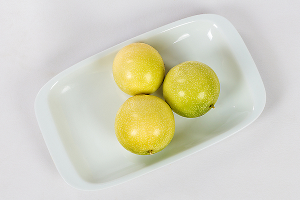 포토 JPG 해외이미지 음식 조각 백그라운드 잎 다이어트 과일 디저트 건강 씨앗 사람없음 빨간색 초록색 노란색 주스 흰색 신선 오픈 달콤 맛 떨어짐 자르기 묘사 오브젝트 싱글 유기농 열정 브라질 남쪽 내추럴 고립 숙성 이국적 해외포토 식물 웰빙 감정 음료 컬러 컨셉 모션 남아메리카 방향 파일형식 이미지허브