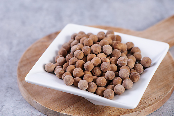 포토 JPG 해외이미지 접시 회색배경 디저트 실내 사람없음 나무도마 타피오카펄 해외포토 식기 음식 백그라운드 도마 내부 목재 회색 파일형식 이미지허브