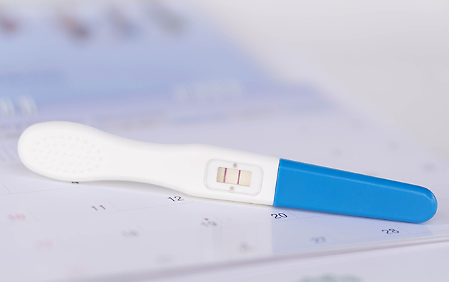 포토 JPG 해외이미지 라이프스타일 여자 행복 어린이 백그라운드 컨셉 2 가족 엄마 미래 건강 사람 성인 사람없음 우주 임신 달력 흰색 아기 날짜 닫기 결과 사인 긍정 돌봄 해외포토 감정 컬러 관계 모션 생활 파일형식 이미지허브