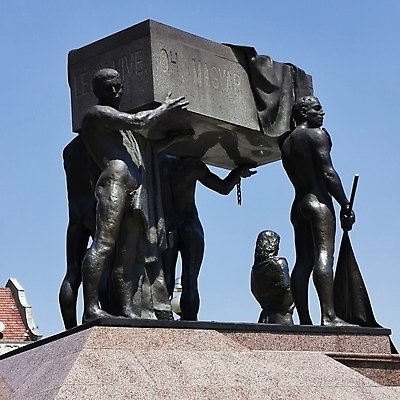 포토 JPG 해외이미지 손 행복 얼굴 벽 조각 백그라운드 비즈니스 하늘 관리 대화 서기 미소 사람 사람없음 야외 건물 스마트폰 사무실 조각상 유행 바위 잡기 작업 보트 그룹 책상 사인 경영자 천연기념물 고립 해외포토 건축물 감정 가구 배_교통 모션 표정 말하기 신체부위 핸드폰 스마트기기 조형물 돌_바위 리더 파일형식 이미지허브