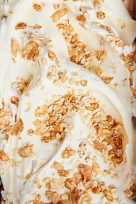 포토 JPG 해외이미지 음식 백그라운드 아이스크림 디저트 사람없음 가로 갈색 초콜릿 보라색 냉동 얼음 소용돌이 달콤 맛 크림 상쾌 질감 코코아 프리미엄 해외포토 자연요소 감정 음료 컬러 컨셉 회오리 파일형식 이미지허브