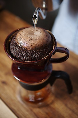 포토 JPG 커피 주전자 실내 사람없음 카페 원두커피 핸드드립 충정로 국내포토 음료 주방용품 서울 내부 상점 커피용품 파일형식