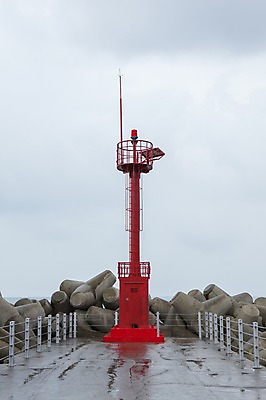 포토 JPG 주간 구름 바다 하늘 등대 풍경 사람없음 야외 울타리 방파제 흐림 울산 국내포토 자연요소 공공시설 날씨 한국 담장 파일형식