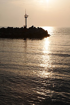 포토 JPG 주간 바다 풍경 사람없음 야외 반사 일출 방파제 울산 국내포토 자연요소 공공시설 한국 노을 파일형식