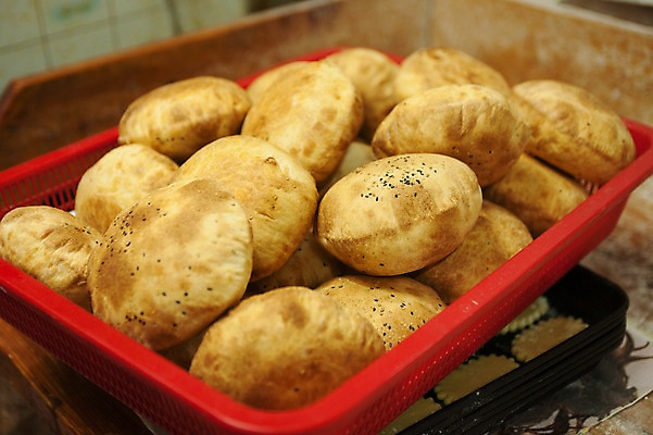 포토 JPG 실내 풍경 사람없음 바구니 여러개 인천 차이나타운 공갈빵 국내포토 빵 다수 한국 내부 관광지 중식 파일형식