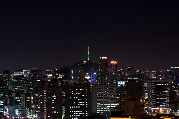 포토 JPG 야경 하늘 서울 빌딩 사람없음 야외 도시풍경 도시 남산 남산타워 국내포토 한국 풍경 건물 야간 랜드마크 파일형식 풍경_경치