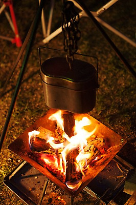 포토 JPG 주간 휴가 풍경 사람없음 야외 캠핑 장작 모닥불 반합 양평 국내포토 자연요소 불 레저 캠핑도구 경기도 파일형식