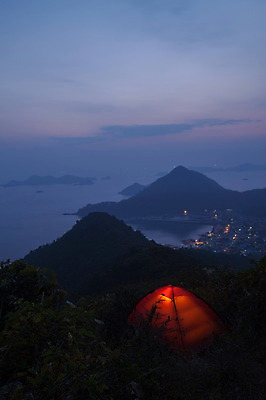 포토 JPG 바다 하늘 산 텐트 풍경 사람없음 야외 노을 야간 외연도 비박 국내포토 자연요소 섬 캠핑도구 레포츠 파일형식 보령