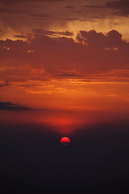 포토 JPG 주간 구름 해외풍경 하늘 사람없음 야외 태양 일출 인도네시아 요그야카르타 국내포토 자연요소 해외 아시아 풍경 노을 파일형식