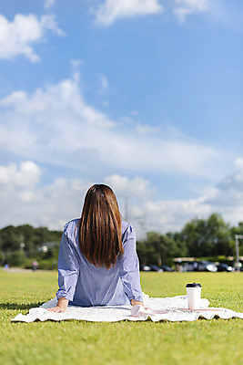 포토 JPG 주간 구름 공원 여자 행복 하늘 휴식 한명 사람 앉기 잔디 상반신 성인 야외 뒷모습 책 30대 한국인 가을 편안함 커피잔 담요 성인여자한명만 시흥 소확행 갯골생태공원 국내포토 자연요소 식물 1 계절 공공시설 감정 커피 뷰포인트 컨셉 모션 잔 동양인 장년 감각 신조어 경기도 여자한명만 성인여자만 파일형식