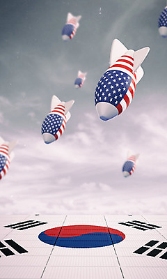 PSD 편집이미지 백그라운드 한국 사람없음 3D소스 3D 미국 흰색 떨어짐 성조기 국기 태극기 미사일 폭탄 충돌 디지털합성 무역 긴장 관세 편집3D 감정 산업 아시아 컬러 컨셉 북아메리카 폭발물 세금 파일형식