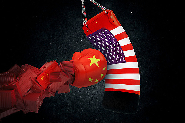 PSD 편집이미지 백그라운드 사람없음 빨간색 3D소스 3D 미국 중국 권투글러브 펀치 성조기 국기 충돌 오성홍기 디지털합성 무역 긴장 샌드백 관세 편집3D 감정 산업 아시아 컬러 북아메리카 모션 글러브 세금 파일형식