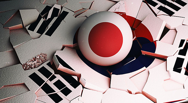 PSD 편집이미지 백그라운드 공 한국 사람없음 3D소스 3D 일본 흰색 떨어짐 국기 태극기 충돌 디지털합성 무역 긴장 일장기 깨짐 산산조각 관세 편집3D 감정 산업 아시아 컬러 컨셉 손상 세금 파일형식