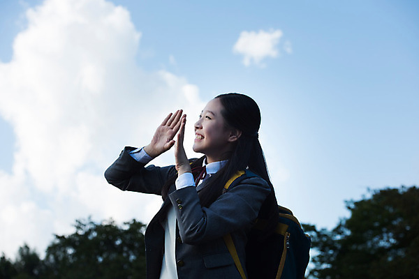 포토 JPG 주간 구름 학생 공원 여학생 여자 중학생 청소년 하늘 한명 미소 사람 손짓 상반신 야외 옆모습 10대 십대라이프스타일 외침 한국인 여중생 십대여자한명만 국내포토 자연요소 1 라이프스타일 공공시설 뷰포인트 모션 표정 동양인 소리 여자한명만 십대여자만 파일형식