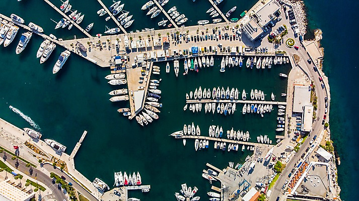 포토 JPG 주간 해외풍경 바다 유럽풍경 자동차 자연 사람없음 야외 건물 항구 크로아티아 항공촬영 스플리트 선박 국내포토 자연요소 해외 건축물 유럽 육상교통 뷰포인트 수상교통 교통시설 풍경 생태계 파일형식