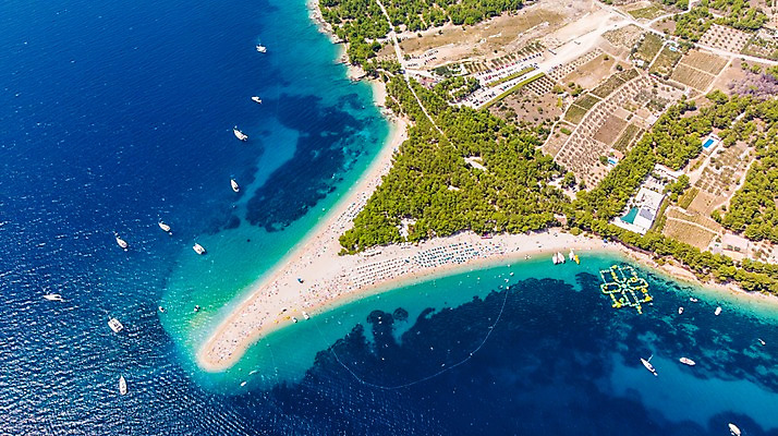 포토 JPG 주간 해외풍경 바다 유럽풍경 유적지 자연 해변 사람없음 야외 관광지 농경지 마을 역사 숲 크로아티아 항공촬영 선박 브라치섬 국내포토 자연요소 해외 유럽 뷰포인트 섬 여행 고건축 수상교통 풍경 농장 생태계 파일형식
