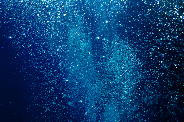 포토 JPG 해외이미지 모양 디자인 바다 백그라운드 패턴 모션 벽지 추상 불꽃 사람없음 물 파란색 빛 햇빛 반사 우주 수중 활발 거품 흐름 원형 액체 닫기 작음 불기 질감 광 깊이 여의주 카피스페이스 해외포토 자연요소 도형 컬러 컨셉 무늬 불 태양 공백 크기 파일형식 이미지허브