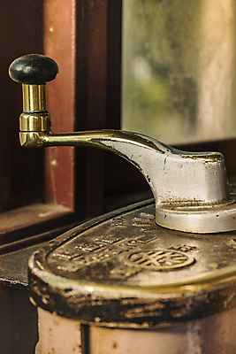 포토 JPG 해외이미지 산업 아시아 여행 백그라운드 교통시설 날씨 사람없음 금속 일본 검은색 회색 기차 화물 역사 황금 수증기 철 향수 질감 무거움 엔진 구식 석탄 선로 옛날 철강 해외포토 나라 육상교통 컬러 교통 재질 대중교통 화장품 운송업 무게 시설 파일형식 이미지허브