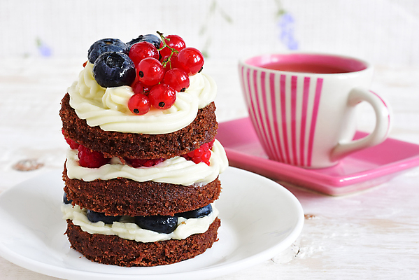 포토 JPG 해외이미지 커피 티타임 사람없음 케이크 달콤 커피잔 생크림 베리 해외포토 음료 과일 휴식 디저트 잔 맛 크림 파일형식 이미지허브