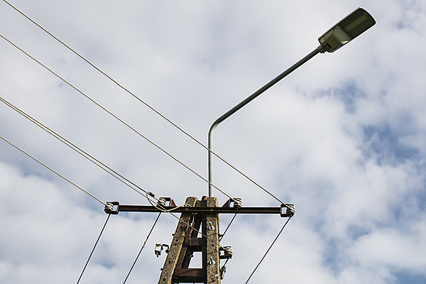 포토 JPG 해외이미지 산업 선 백그라운드 건축양식 하늘 함께함 사람없음 파란색 빛 환경 탑 금속 검은색 힘 에너지 흰색 네트워크 위험 큼 전염 철사 봉 철탑 공학 개발 변압기 옛날 전압 철강 공급 해외포토 건축물 교육 건축 컬러 컨셉 재질 질병 크기 감염 파일형식 이미지허브