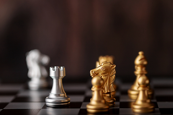 포토 JPG 해외이미지 직업 스포츠 조각 컨셉 비즈니스 모션 놀이 성공 설계 기술 취미 사람없음 힘 경쟁 도전 게임 우승 그룹 황금 체스 선택 은색 계획 위험 대표 왕 리더 싸움 패배 체스판 전략 장군 단계 여왕 경영 방법 승자 지능 해외포토 컬러 최고 파일형식 이미지허브